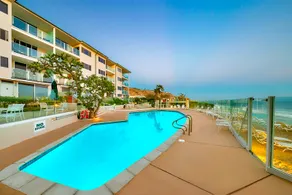 Beautiful oceanfront Malibu condo - Image 2
