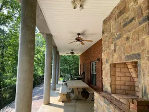 Beautiful Lakefront Family Retreat! Pet Friendly, Canoes Included, Sleeps 28+ - Image 4