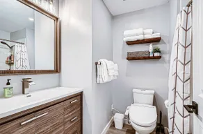 Modern DTC King Studio | Wet Bar & Pool - Image 5