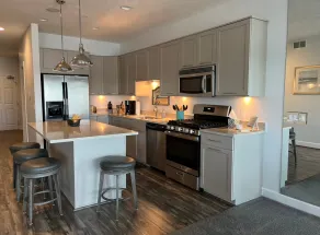 Luxury Two-Bedroom Condo on the Marina - Image 2
