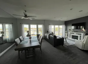 Luxury Two-Bedroom Condo on the Marina - Image 3