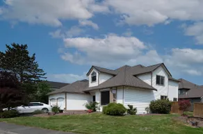 Cheerful 4-bedroom residential house - Image 2