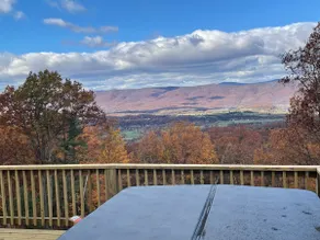 Hot Tub | Mountain Views | Pet Friendly | Free SUV - Image 5
