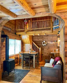 Cozy Cabin Minutes From Trails, Lakes & Town! - Image 3