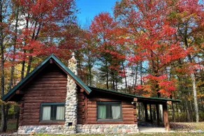 Cozy Cabin Minutes From Trails, Lakes & Town! - Image 2