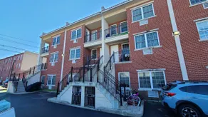 2bd luxury condoWestbury - Image 3