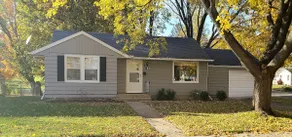 2 Bedroom Cul De Sac Cottage in Town - Image 2
