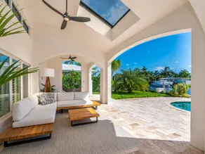 Waterfront Paradise - Image 3