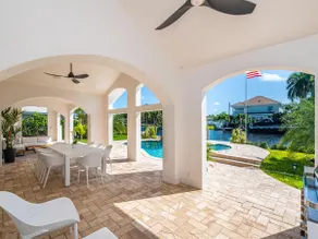 Waterfront Paradise - Image 4