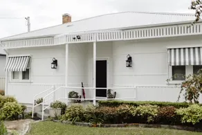 Flora Cottage - central, chic, convenient & cosy - Image 2