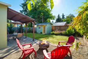 Modern Mid-Century Retreat Perfect for Families - Image 2