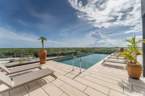 35sqm~TOP Location~AC~Rooftop~Pool~WIFI~Parking - Image 2