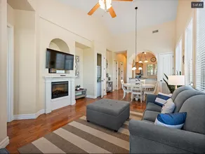 2 BR Luxury Loft W/Incredible Lake and MTN views - Image 2