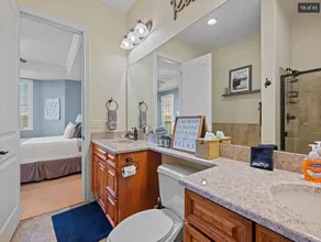 2 BR Luxury Loft W/Incredible Lake and MTN views - Image 5
