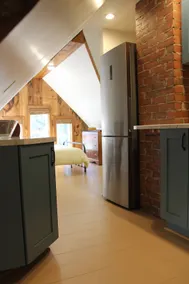 Downtown Farmhouse Loft w parking - Image 4