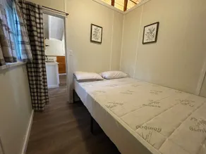 Bobcaygeon Resort - Cottage #1 (Sleeps 6) - Image 5