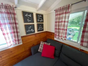 Bobcaygeon Resort - Cottage #1 (Sleeps 6) - Image 3