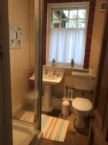 1 bedroom, country location, 6 miles from Perth - Image 5