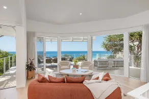 Seaviews at Sunshine Beach 4BR, Pool - Image 5