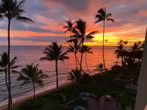 ”Sand & Seashore Beachfront Living” Views for Days - Image 4