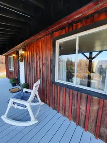 Charming 2 bedroom cabin with amazing views! - Image 3