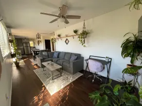 Private 2 BR Home with Yard. 10 min to Downtown! - Image 4
