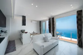 Sunrise Apartment - Image 2