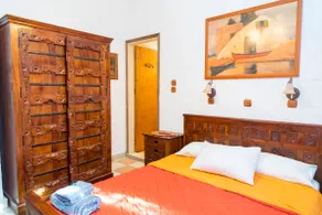 Spot hotel - room 4 - Image 2