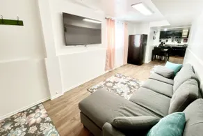 Lovely Basement Suite-2 bedrooms/1 bath with FULL kitchen and laundry!!! - Image 3