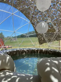 Unusual cottage with private hot tub under bubble - Image 2