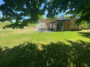 Unusual cottage with private hot tub under bubble - Image 3