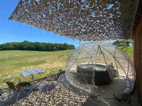 Unusual cottage with private hot tub under bubble - Image 5
