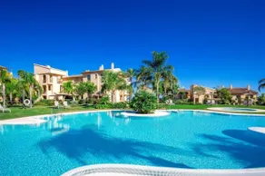 Luxury apartment in Benahavis with amazing views - Image 2