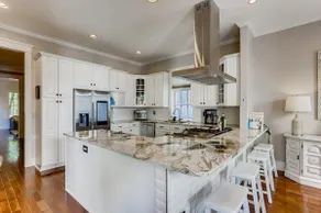 House in \"Coolest Neighborhood in America\" - Image 3