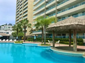 Beautiful oceanfront apartment, 3 bedrooms. - Image 5