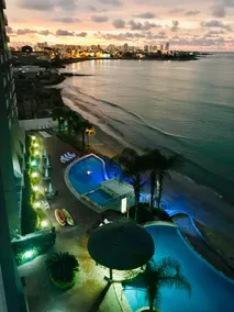 Beautiful oceanfront apartment, 3 bedrooms. - Image 3
