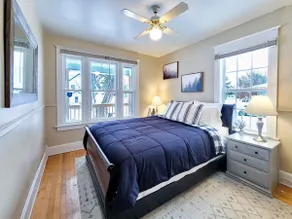 HOT FIND *Powderhorn Porch* 4B/1BA dwntwn Bungalow - Image 4