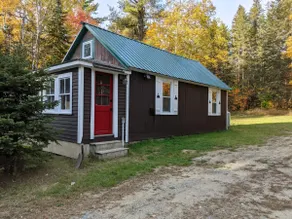 Sunny Ski Cabin Near Sugarloaf Mountain - Image 5