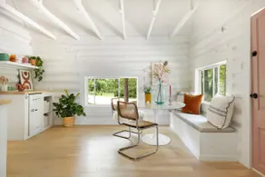 Unforgettable charming one bedroom log cabin - Image 4
