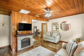 Cozy 2-Bedroom Dunnellon Abode - Image 2