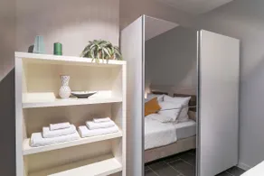 Creative apartment with a generous terrace - Image 4
