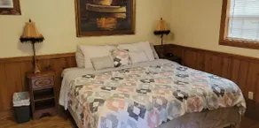 Heart Shaped Tub for Two at Raspberry Retreat - Image 3