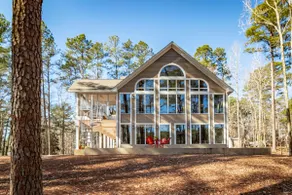 Beautiful Lakehouse on Clarks Hill Lake - Image 2