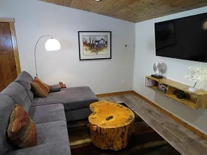 3 Palms Retreat with River Access, Hot Tub & Sauna - Image 2