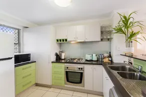City Stadium Apartment on the Riverfront 38 - Image 3