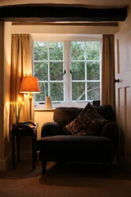 Springfield Cottage - Cosy Medieval Hall House - Image 2