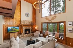 Stunning LAKE VIEW! Game Room Walk to LAKE Village - Image 3