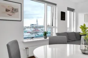 Best View Downtown Reykjavik-with private parking - Image 3