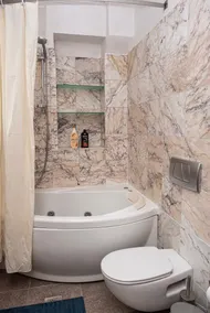 Modern serenity, 2 lux bathrooms & huge balcony! - Image 2