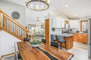 City Lodge -Beautiful 10 Person Home Near the Mall - Image 5